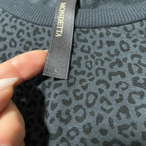 Leopard print sweatshirt - Picture 3 of 3